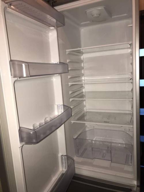 Ребят, скиньте фото холодильника своего