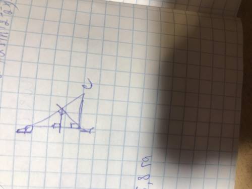 21% Дан треугольник ABC с прямым углом А. На стороне AB постройте точку М, находящуюся на расстоянии